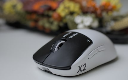 Het scrollwiel klikt beter dan bij de Superlight 2.