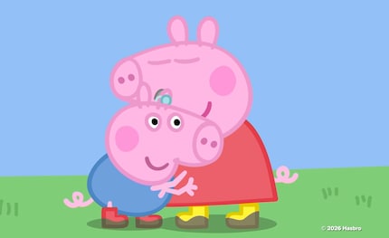 Attenzione all'udito: Peppa è entusiasta dell'apparecchio acustico di George.