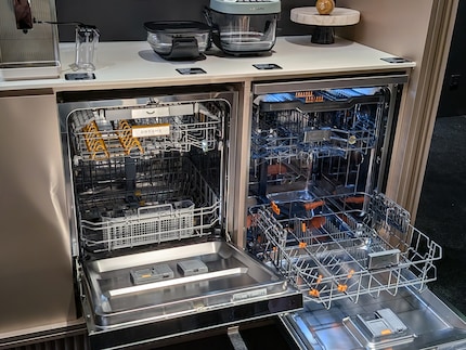 Die Geschirrspüler von Dreame. Rechts ist die Europa-Version.