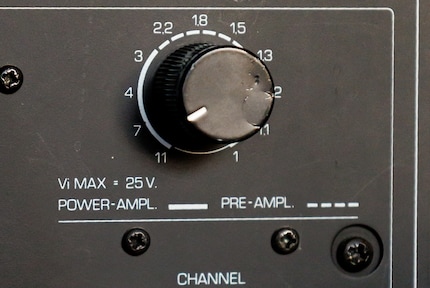 Dieser Regler muss dem Eingangssignal angepasst werden.