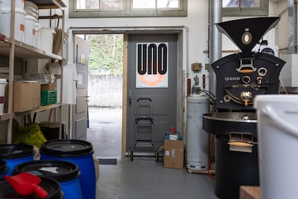 Seit Sommer 2024 läuft die Röstmaschine.