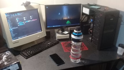 Looks like it's from another century: OptiJuegos' PC setup.