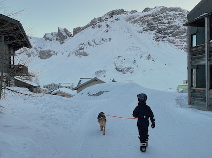 Mein Glück: Bis zum jüngsten Familienmitglied vereint uns die Liebe zu unserem Hund.