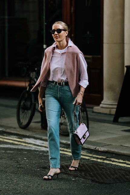 Cigarette Jeans sind körperbetont, aber nicht hauteng.