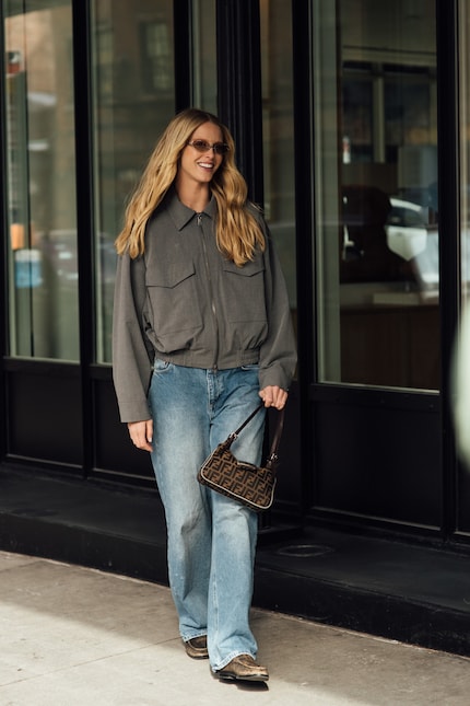 Vorne berühren Hosen den Boden meist nicht.