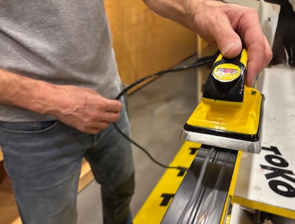 Mit der richtigen Wärme bildet das Wachs einen gleichmässigen Film.