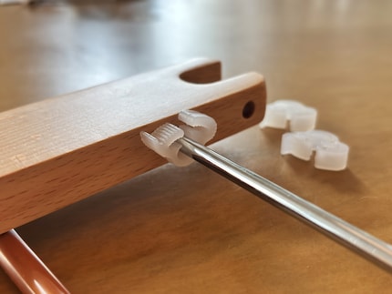 Optimierungsbedarf: Die Plastikklammern werden angelegt …