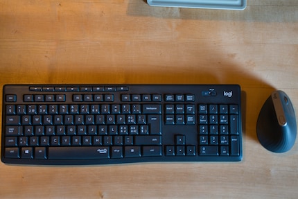 Bei meiner Tastaturauswahl gewann Leichtgewicht gegen gutes Tippgefühl.