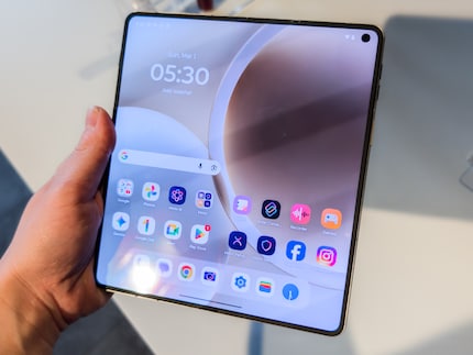 Aufgeklappt misst das Display des Foldables 8,1 Zoll.