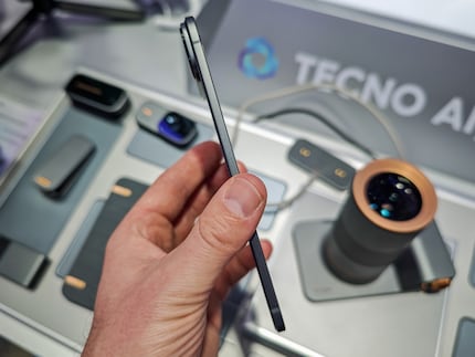 La base del concetto di Tecno è sottile e leggera.