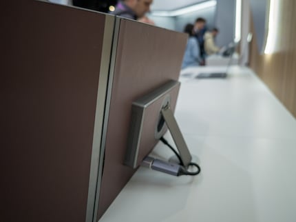 Unfortunately, it doesn't fit so easily into the backpack.