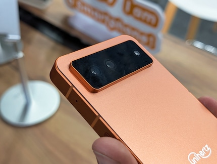 Die Kunststoffrückseite mit den Kameras. Welche genau eingebaut sind, ist noch nicht bekannt.