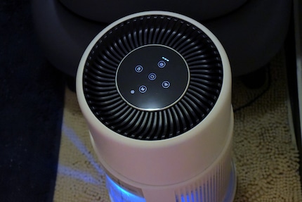 Auf der LED-Anzeige sind alle Funktionen übersichtlich abgebildet.