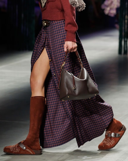 The shoe was presented in three different shades of brown.