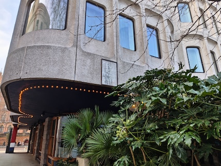 Mit der Hauptkamera fange ich die Umgebung ein.