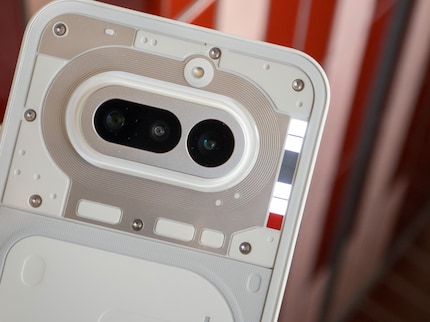 Der Glyph leuchtet beim Phone (4a) als horizontaler Balken.