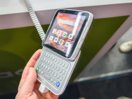 Rotierbares Smartphone mit Tastatur – und das im Jahr 2026!