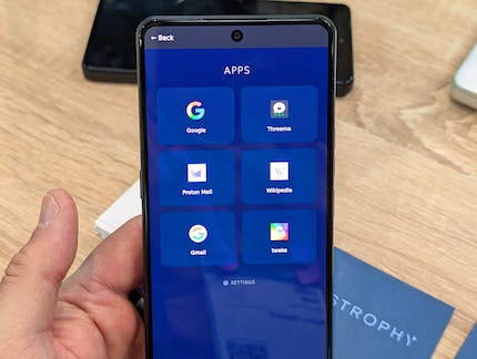 Highly restricted smartphone apps make employees unhappy.