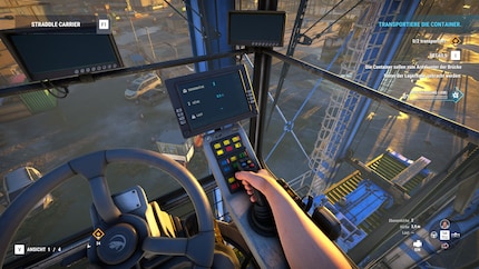 In de cockpit van de straddle carrier: Van hieruit balanceer ik containers van enkele tonnen door de haven.