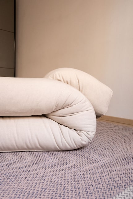 Ein Lowrider unter den Sofas.