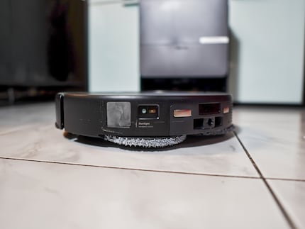 Der Roboter ist schön flach gebaut.