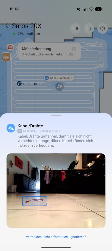 Roborock interpretiert das Ketchup als Kabel und umfährt den Spritzer.