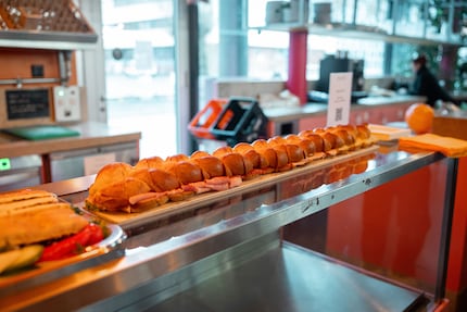 Bei den ganzen Spielereien darf man auch die Verpflegung nicht vergessen.