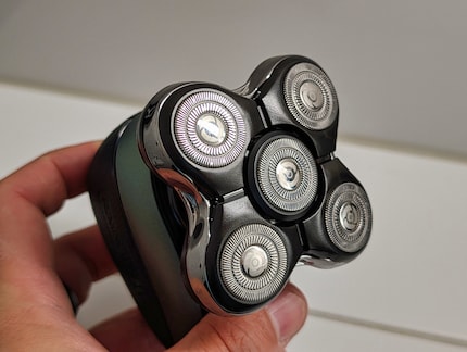 Die fünf Klingen sind total flexibel.