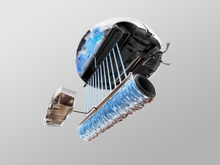 The centrepiece of the new models is the mopping roller, which is supplied with fresh water and cleaned immediately after contact with the floor.