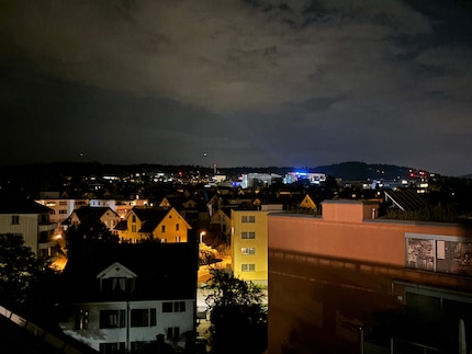 Bij duisternis of weinig licht blijft de 17e solide, zij het met compromissen.