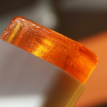 Das Produkt «schwitzt», bildet also zwischen den Anwendungen winzig kleine Tropfen auf seiner Oberfläche.