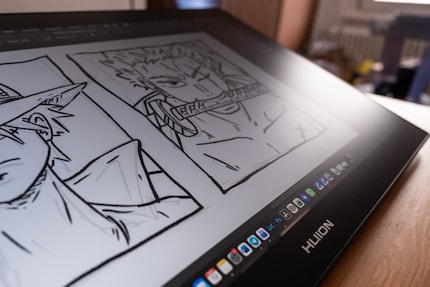 Das Tablet ist gut verarbeitet und verfügt über Antireflexions-Beschichtung.