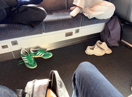 Sie … isch öffèntlichè Vèrcheer!