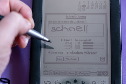 Meine Handschrift erkennt das Gerät auch nicht, wenn ich schön schreibe.