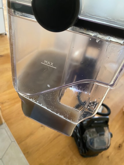 Dat is nogal wat. Het is een fijn gevoel om de plons weg te kieperen.