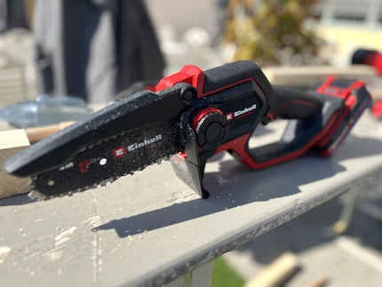 Neben Kleingeräten lassen sich mit demselben 18-Volt-Akku auch leistungsintensivere Maschinen betreiben.