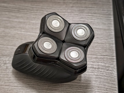 Der Scherkopf des Rasierers ist nur wenig flexibel.