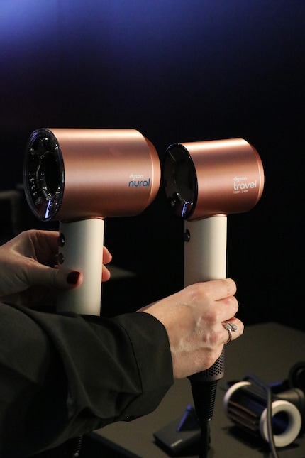 Size comparison: the Supersonic Nural on the left, the new Supersonic Travel on the right.