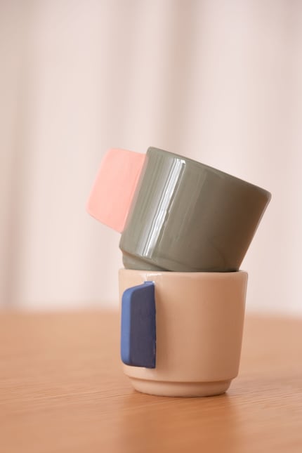 Von der Oberfläche bis in den Kern dieselbe Farbe – kein Weiss darunter.