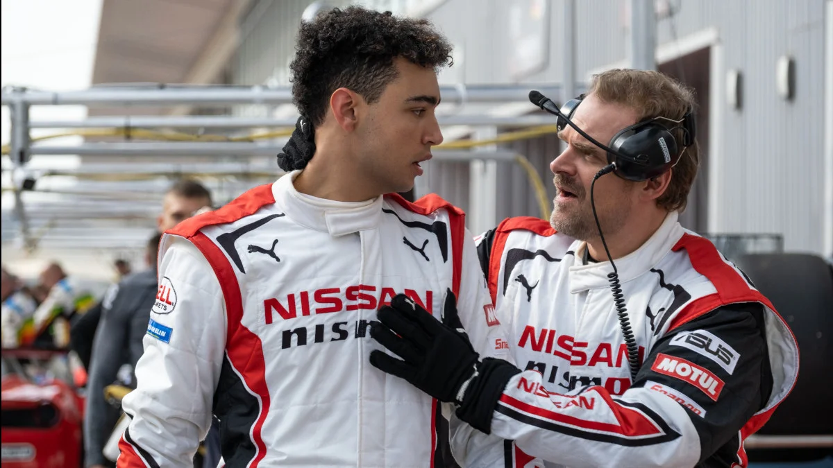 Natuurlijk mag een aangespoelde ex-professional die meer wijsheid produceert dan een gelukskoekje niet helpen.