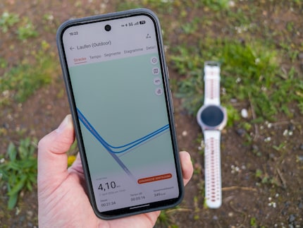Trotz maximal drei Meter Abstand sind die GPS-Spuren gut getrennt.