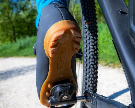 Die Sticky Rubber-Sohle des Gravel Pro von Scott hilft beim Gehen.