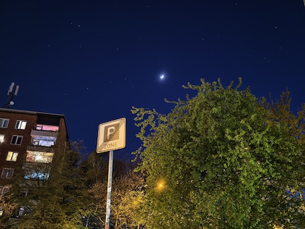 Im Nachtmodus kommt die Dunkelheit rüber und das Bild ist trotzdem hell.