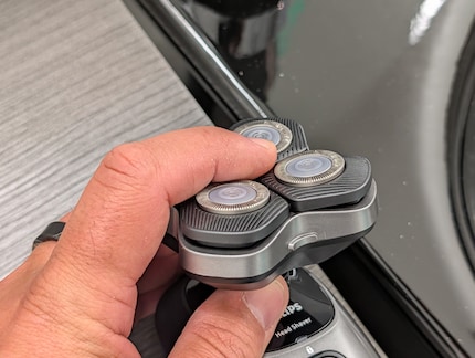 Die Klingen sind flexibel, aber auch der gesamte Scherkopf.