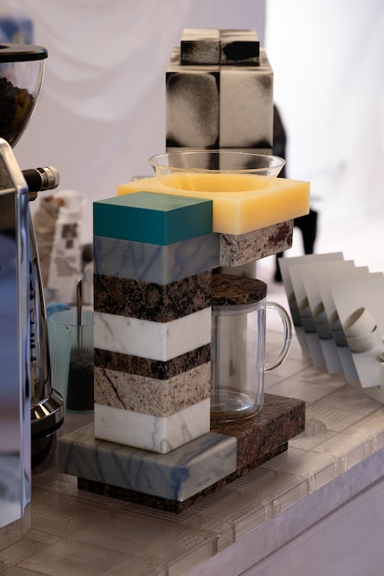 Natuursteen voor slow coffee, een materiaal zo oud als het ritueel zelf.