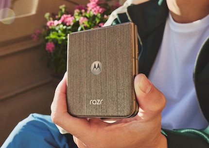 The Ultra model has a 5000 mAh battery.