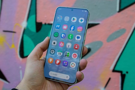 Samsung installiert viele Apps vorab auf deinem Smartphone.