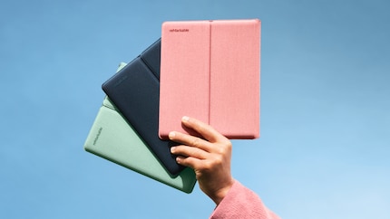 Remarkable bietet das Paper Pure mit drei verschiedenfarbigen Cases an