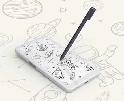 You can also create sketches and notes thanks to the optional stylus.