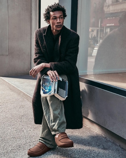 De «Naples» lijkt op een «Boston» met een penny loafer twist.